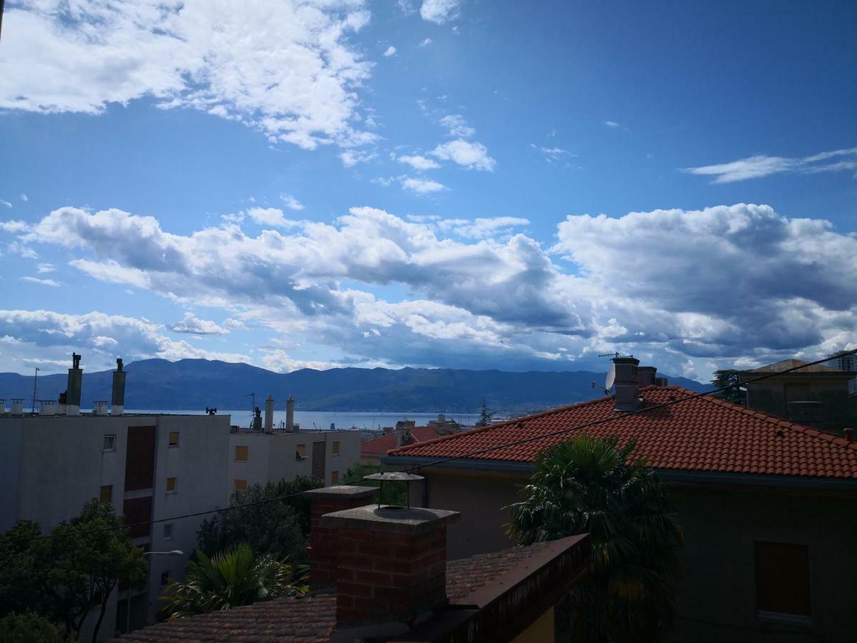 Appartement Apartman Bulevard à Rijeka Extérieur photo